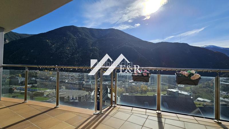 Foto 00e4df0f-39de-464c-aa50-8ab76c5ab2e9. Àtic amb aparcament a Vila Encamp