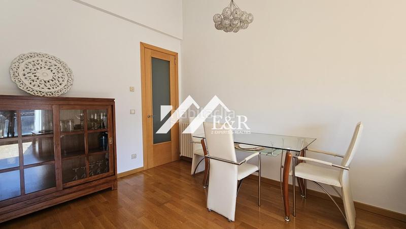 Foto 10612e60-8e36-4980-ac26-03ba3dbaacb1. Àtic amb aparcament a Vila Encamp