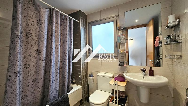 Foto 47bbabd8-edce-4fff-9a32-53cb2bc1f003. Àtic amb aparcament a Vila Encamp