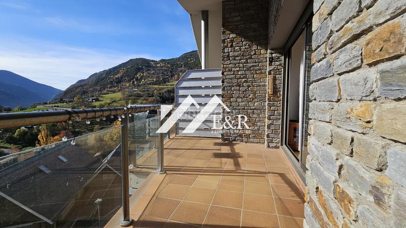 Foto 745993e5-640e-4a5d-a47a-4d833667894b. Àtic amb aparcament a Vila Encamp