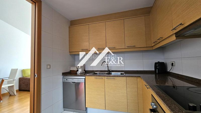 Foto c62d2403-a92f-4d3f-b8b2-0272a8f41f4d. Àtic amb aparcament a Vila Encamp