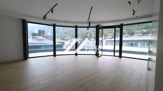 Location Appartement  Meritxell. Ático moderno en el centro de andorra