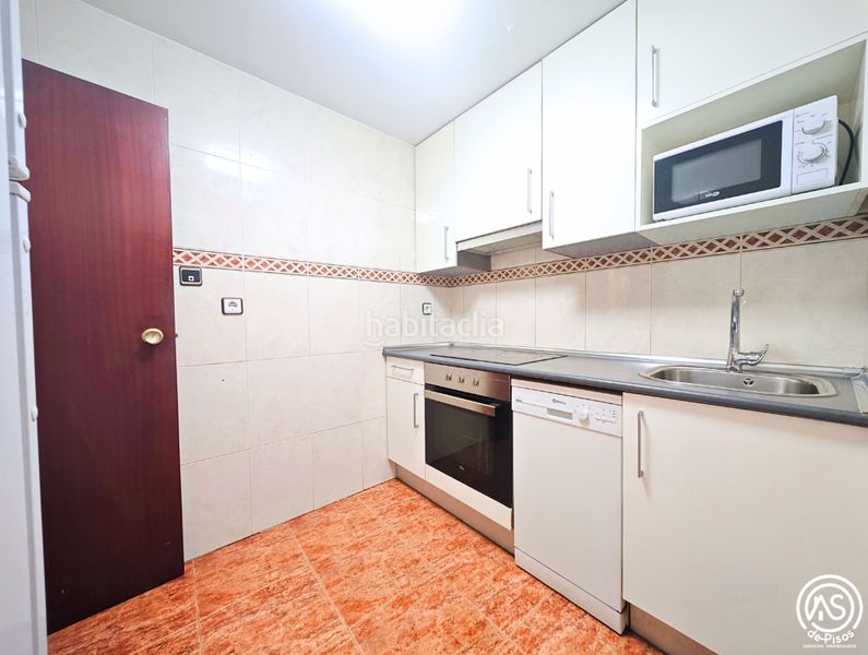 Foto d329ee5a-ed19-4128-b6b5-8f3a0a2c022e. Location appartement dans calle del marqués de lazán 3 dans Zaragoza