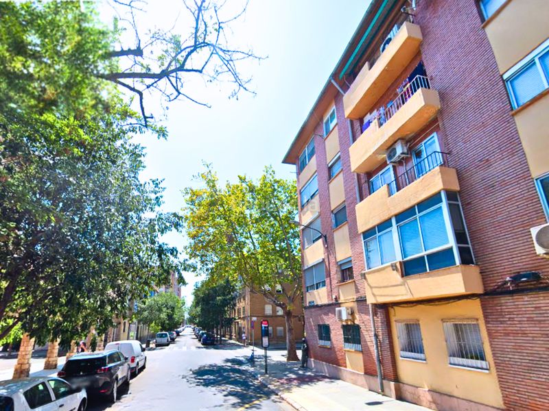 Foto 597311b9-9231-440d-80af-7536ff33558c. Affitto appartamento in calle de la madrina salinas 23 in Zaragoza