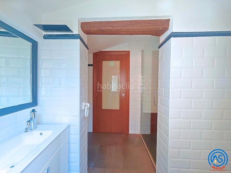 Foto c10ac411-4d45-4875-acb7-c26a73fe166d. Affitto appartamento in calle de santa isabel 13 in Zaragoza