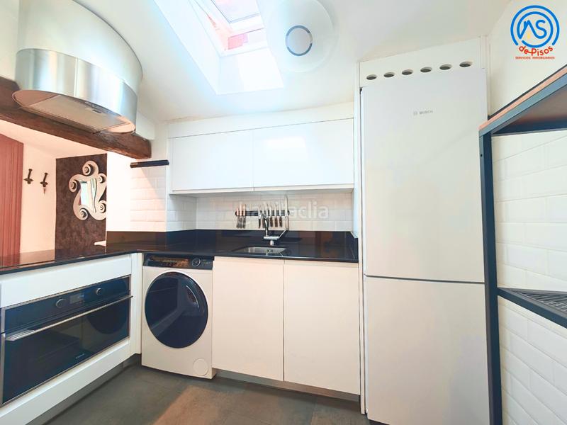 Foto 10abd058-d2ff-46cc-96f1-36690930e793. Miete etagenwohnung in calle de santa isabel 13 in Zaragoza