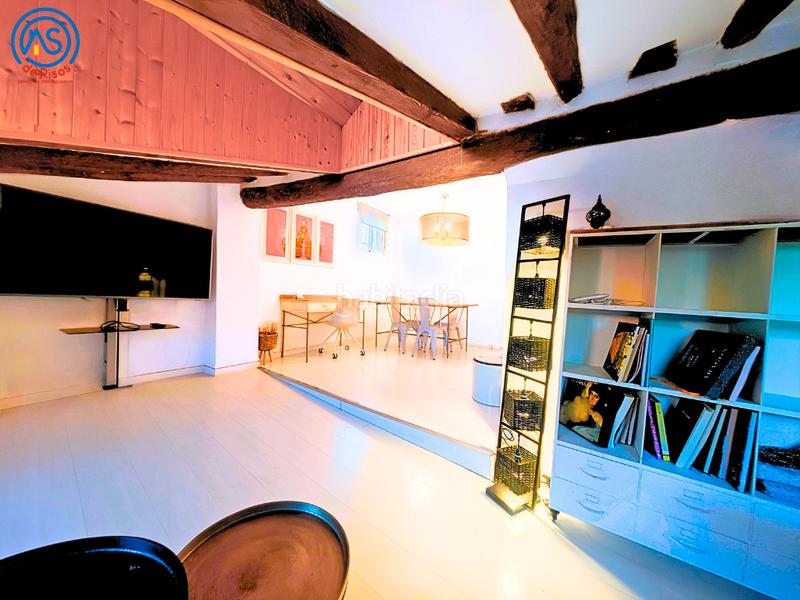 Foto cdd5d1b8-3cc0-4954-897a-97c551e136b5. Miete etagenwohnung in calle de santa isabel 13 in Zaragoza