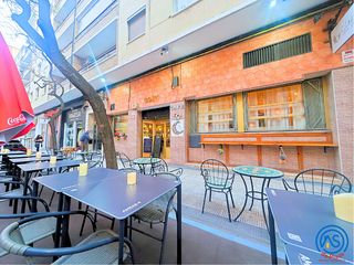 Traspàs Local Comercial a Calle de manuel lorenzo pardo 11. Cafetería y restaurante cozy