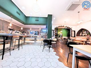 Traspàs Local Comercial a Calle de manuel lorenzo pardo 11. Cafetería y restaurante cozy