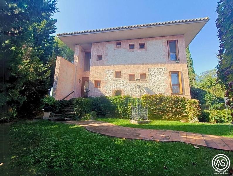 Foto 17f93ec5-641c-4e6f-9763-c76a3bb51133. Xalet a calle río cinca 24 a Zuera