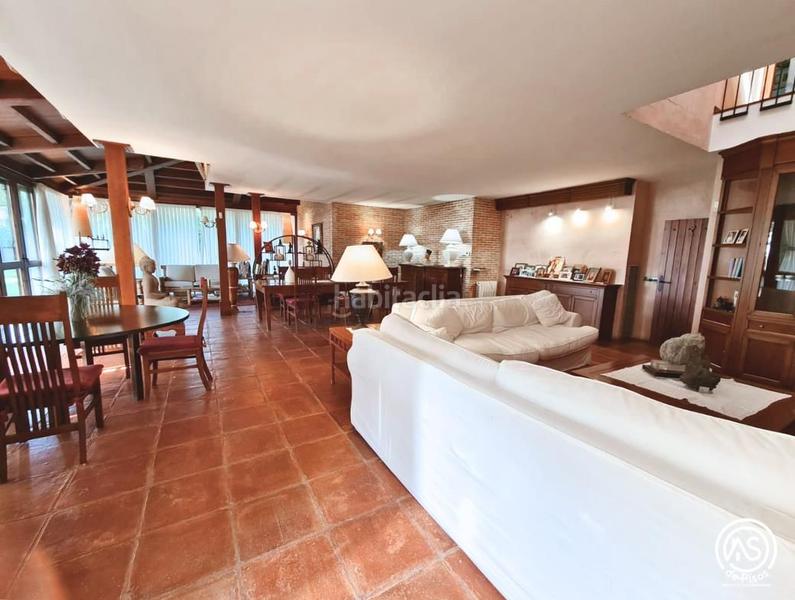 Foto 8c746d57-4ae3-4a24-abee-048e285a4709. Xalet a calle río cinca 24 a Zuera