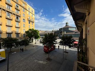 Alquiler Oficina  Carrer antic de sant joan. Oficina exterior