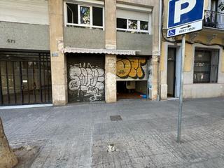 Lloguer Local Comercial a Carrer de valncia 571. Local a acondicionar