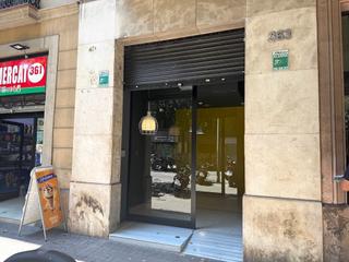 Lloguer Local Comercial a Carrer de la diputaci 363. Local en buen estado