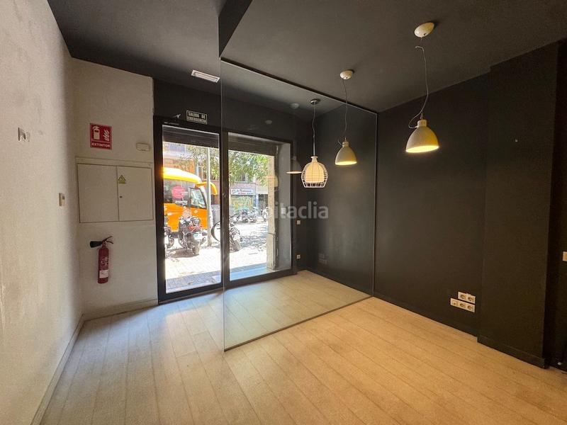 Foto 1fa088e7-a128-41c2-b332-e52944aa2834. Alquiler local comercial en carrer de la diputació 363 local en buen estado en Barcelona