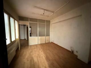 Alquiler Oficina  Carrer de valncia. Oficina interior carrer valencia