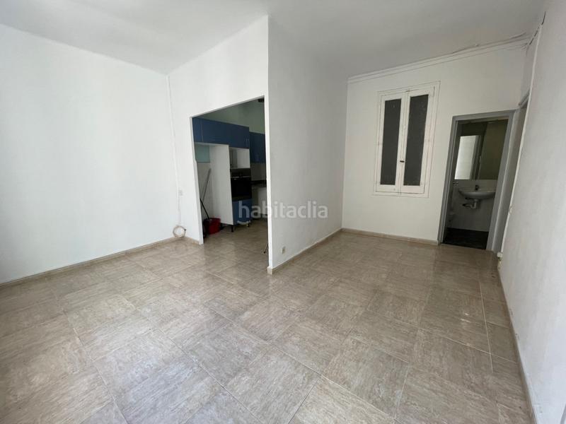 Foto 940f61be-06db-4bd5-881e-7e6e14b99df8. Alquiler piso luminoso piso con encanto en el corazón en Barcelona