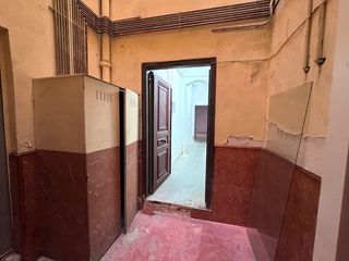Geschäftsraum in Carrer de Milà i Fontanals