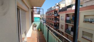 Miete Etagenwohnung  Carrer de felip ii. Piso en badalona