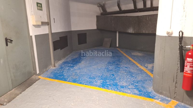 Foto f87eeba2-f12d-4cea-8528-700a6a19e48d. Aparcament cotxe a pça. tetuan 40 a Fort Pienc Barcelona