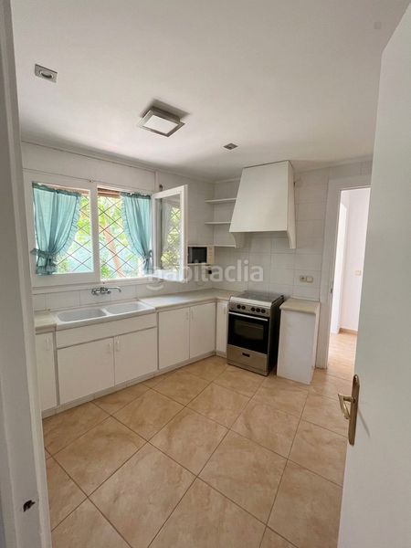 Foto 5d036e62-8023-43a6-bfbc-d5ac1118cc06. Casa amb aparcament a Cabrils