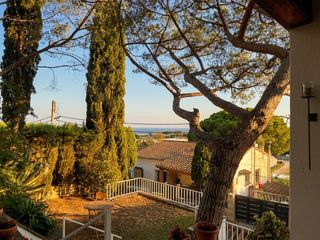 Casa  Carrer josep maria folch i torres. Casatorre urbanització montcabrer