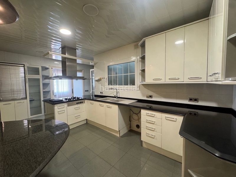 Foto 4f10ad18-c1ab-435e-b2d8-cb581da21ec8. Miete dachwohnung in Sant Gervasi - Galvany Barcelona
