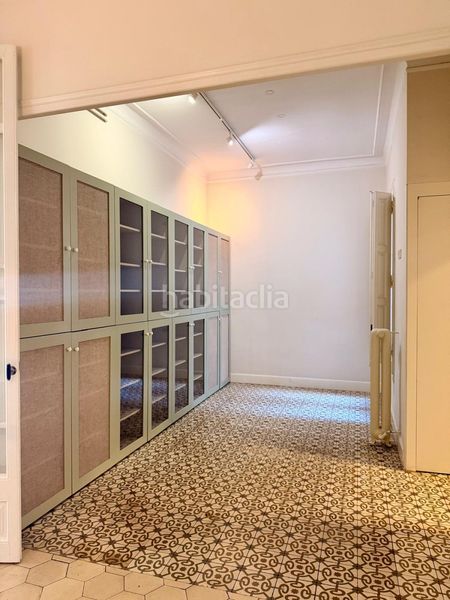 Foto fce23aed-1cf9-49b7-8d0a-ca04864e2ea3. Pis a Dreta de l´Eixample Barcelona