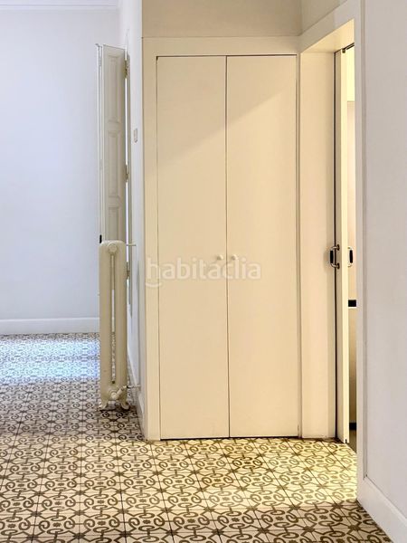 Foto 8b528e75-b108-403b-aca4-646855bd90f5. Pis a Dreta de l´Eixample Barcelona