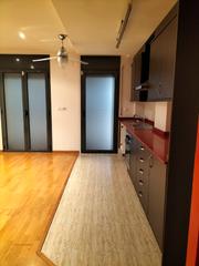 Appartement  Carrer urgell. Aparatmento  en zona centro
