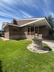 Chalet in Carrer cervantes saavedra 24. Chalet en cerdera