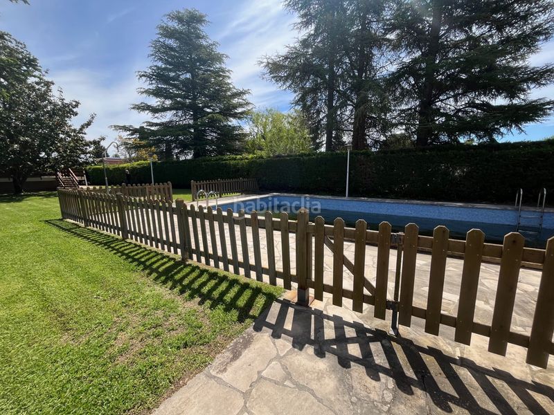 Foto bdcd46b8-c817-4485-8ba6-6110973f0f5b. Xalet amb xemeneia calefacció aparcament piscina a Alpicat