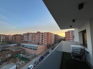 Rent Penthouse  Carrer de jeroni pujades. Atico duplex  en barri de pardinyes