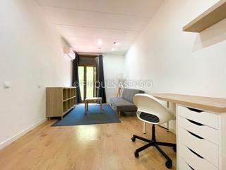 Location Appartement à Carrer de mallorca 531. Piso amueblado 1 hab doble - mallorca / independencia 947€