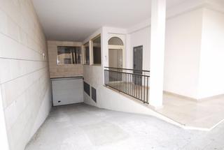 Business premise in Centre. Local comercial
