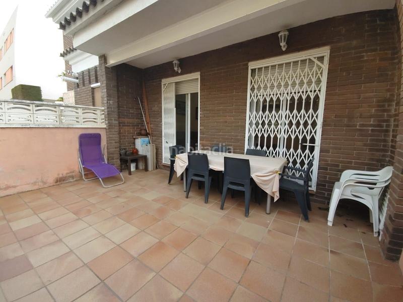 Foto fb0b798b-fc23-49df-b7c7-2ce076dac750. Casa  pareada de 3 habitaciones, baño, aseo, terraza y jardín. en Torredembarra