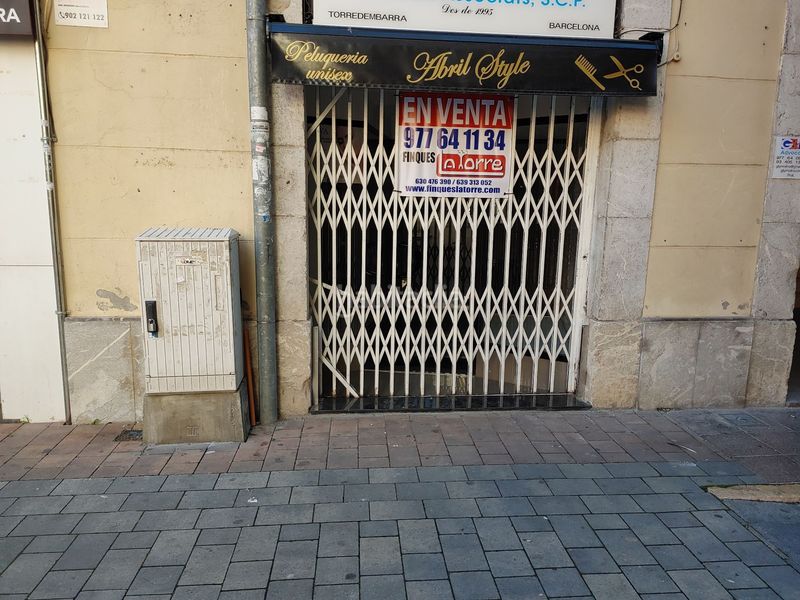 Foto fea32e7b-3d7d-44f7-96b1-8b3f7bdfc4f4. Lloguer local comercial a Centre Torredembarra
