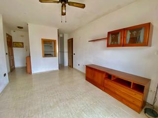 Etagenwohnung  San clemente. Piso en el centro de dos dormitorios  con ascensor