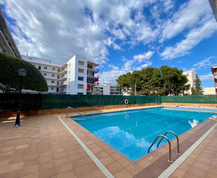 Foto 47534205-d0ee-4a29-bb2a-8c77fd272f27. Pis amb piscina a Els Munts Torredembarra