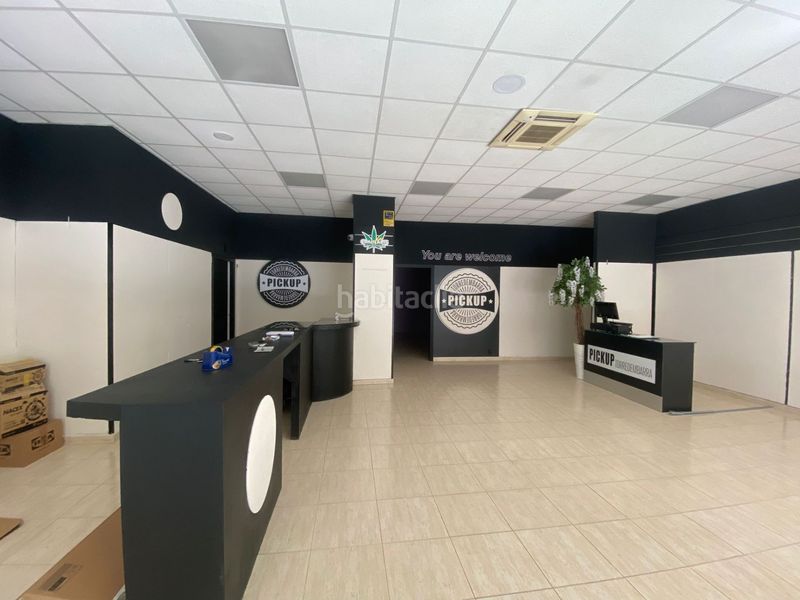 Foto 1069ace4-f97c-457e-85cd-daff3e50d545. Local comercial a Centre Torredembarra
