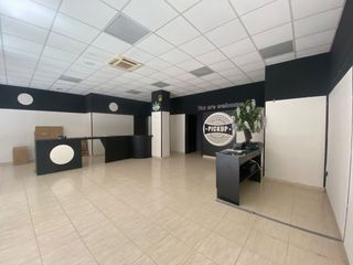 Local commercial  Barcelona. Magnifico local en torredembarra con salida de humos