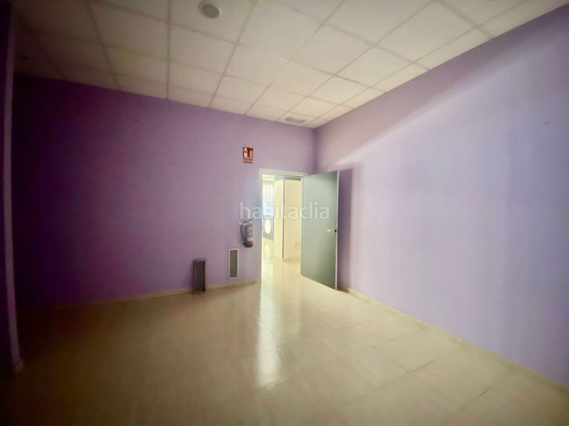 Foto 8bf7ee80-c562-4ab2-99e9-08c3706d3518. Local comercial a Centre Torredembarra