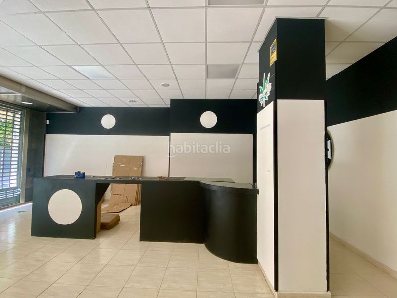 Foto ada2b6a8-6c6a-4ede-b4e3-653ccec2826e. Local comercial a Centre Torredembarra