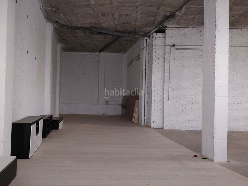 Foto 1ef3312d-f621-455a-8ba1-4e4c8a2225e3. Local comercial a Centre Torredembarra