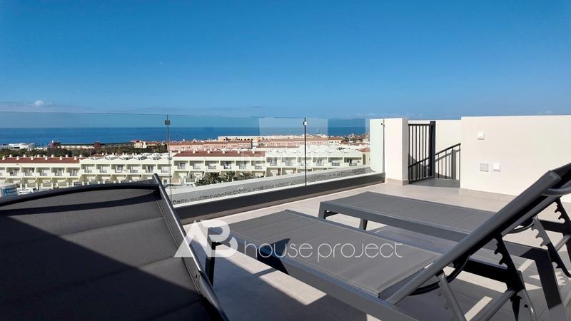 Foto fd2b30f9-f70d-4d0f-adf9-1c9167a3c068. Appartamento con parcheggio piscina in Playa Fañabé Alto Adeje