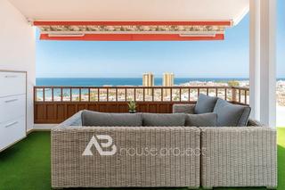 Ático en Los Cristianos. Atico con vistas al mar en los cristianos