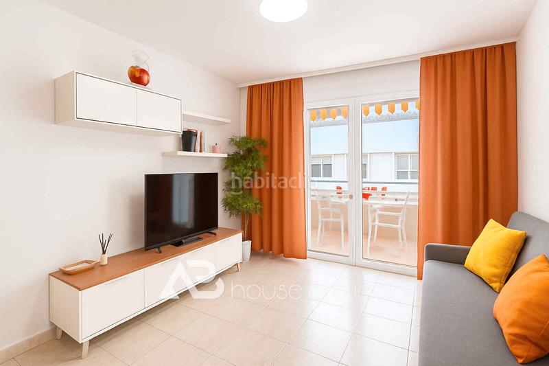 Foto 0bdbeee6-0c2e-4f40-9a8f-29ef77c689dc. Piso  en Los Cristianos en Los Cristianos Arona