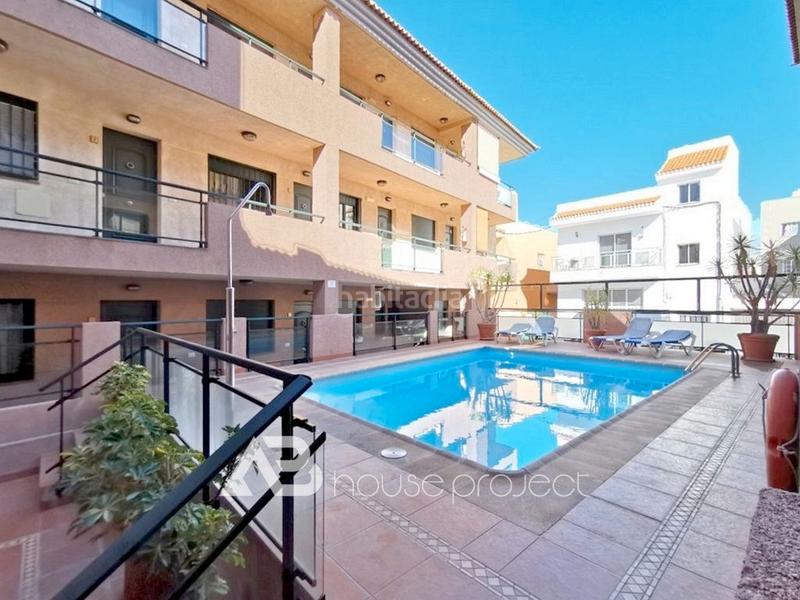 Foto ce7f6329-b1ad-4b72-a7a0-d59f9d6d71ce. Piso en Guargacho Arona