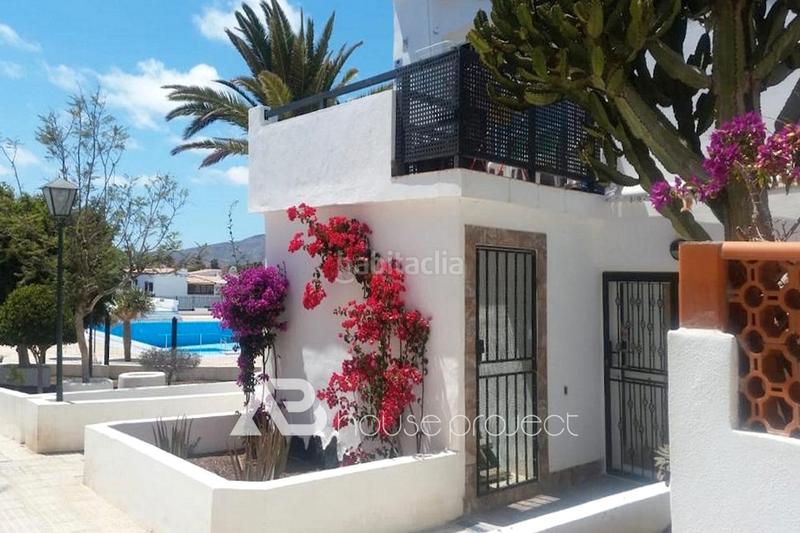 Foto 3b2ea8b6-c2c4-436d-b99e-444104a49510. Appartamento con piscina in Costa del Silencio Arona