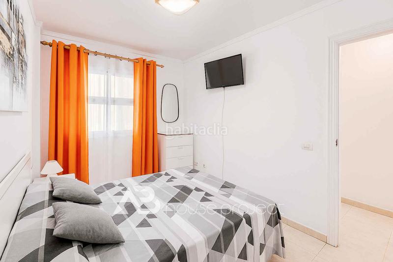 Foto e086f1a3-33f8-430e-908d-9e2ba4809f77. Piso en Los Cristianos Arona